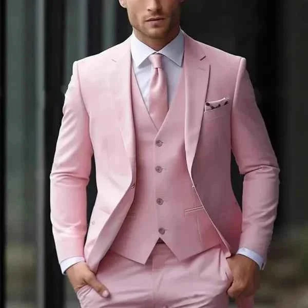 Men's Three-Piece Wedding Suit with Waistcoat and Tailored Fit
