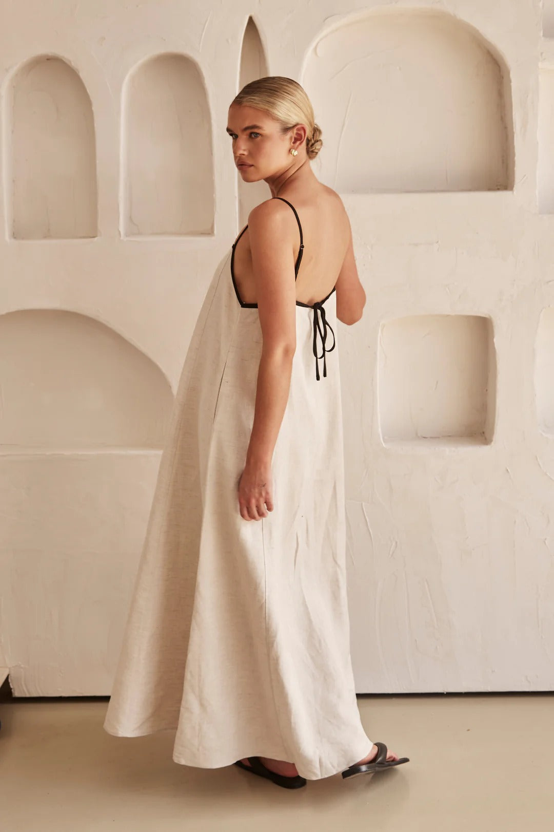 Womens Spaghetti Strap Maxi Dress with Flowing Silhouette