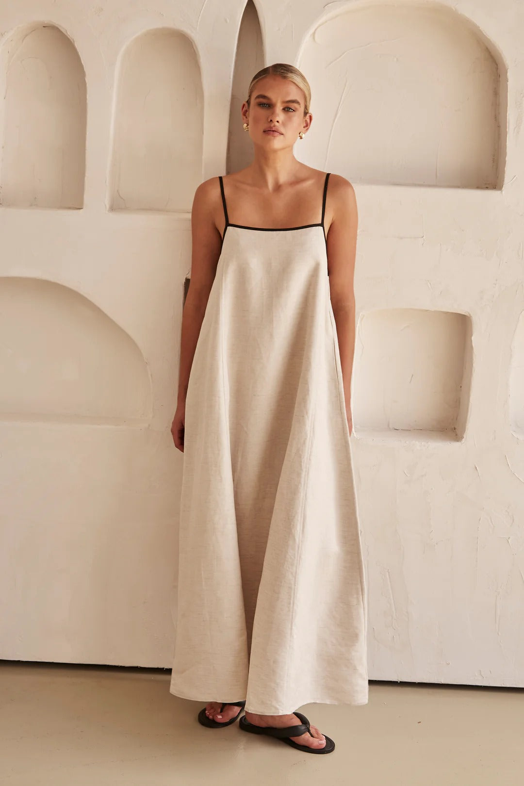 Womens Spaghetti Strap Maxi Dress with Flowing Silhouette