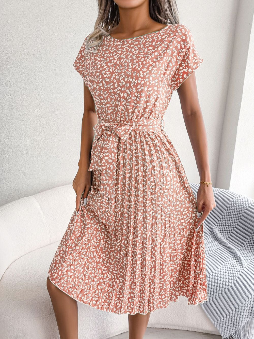 Women’s Floral Print Tie-Waist Midi Dress